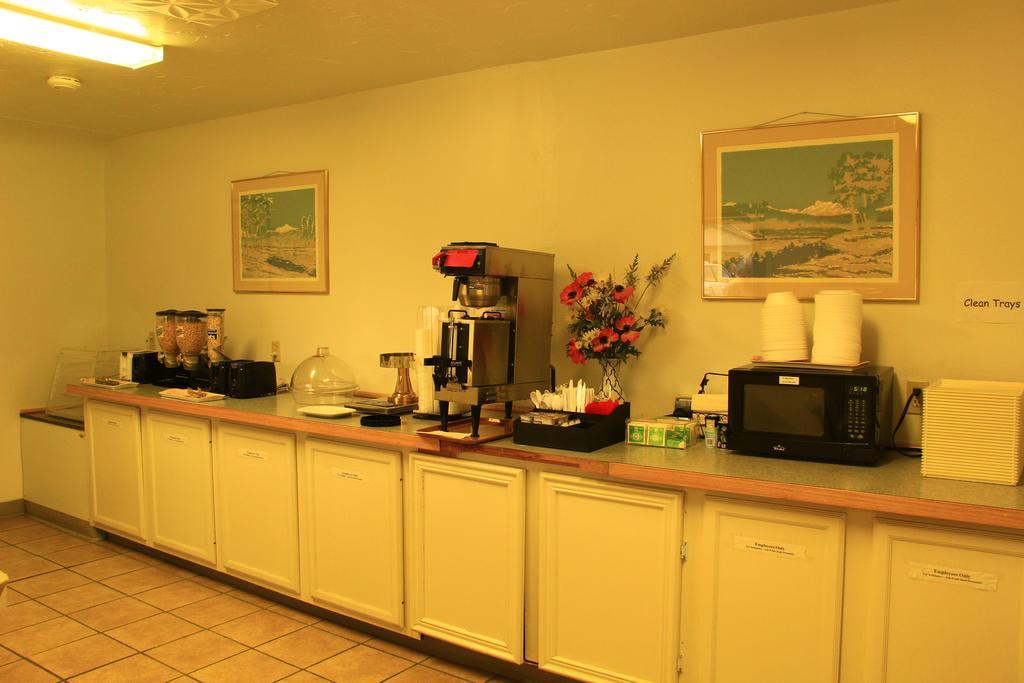 Sunrise Motor Inn コーディ エクステリア 写真
